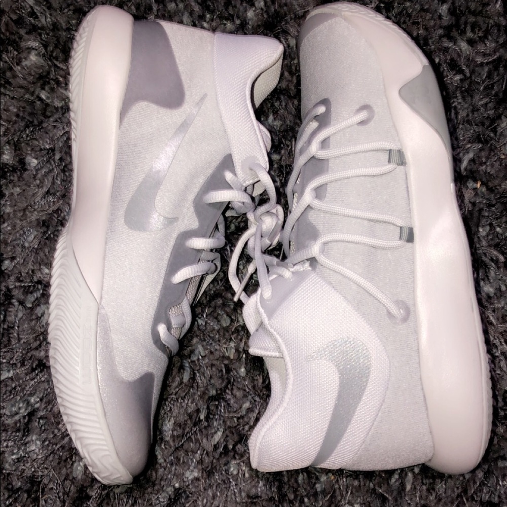 Nike KD Trey 5 V size 8 New without box